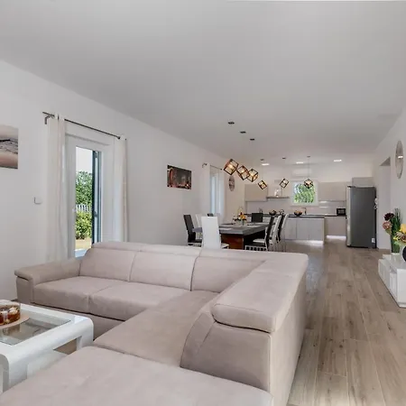 Villa Kate Polje Cepic